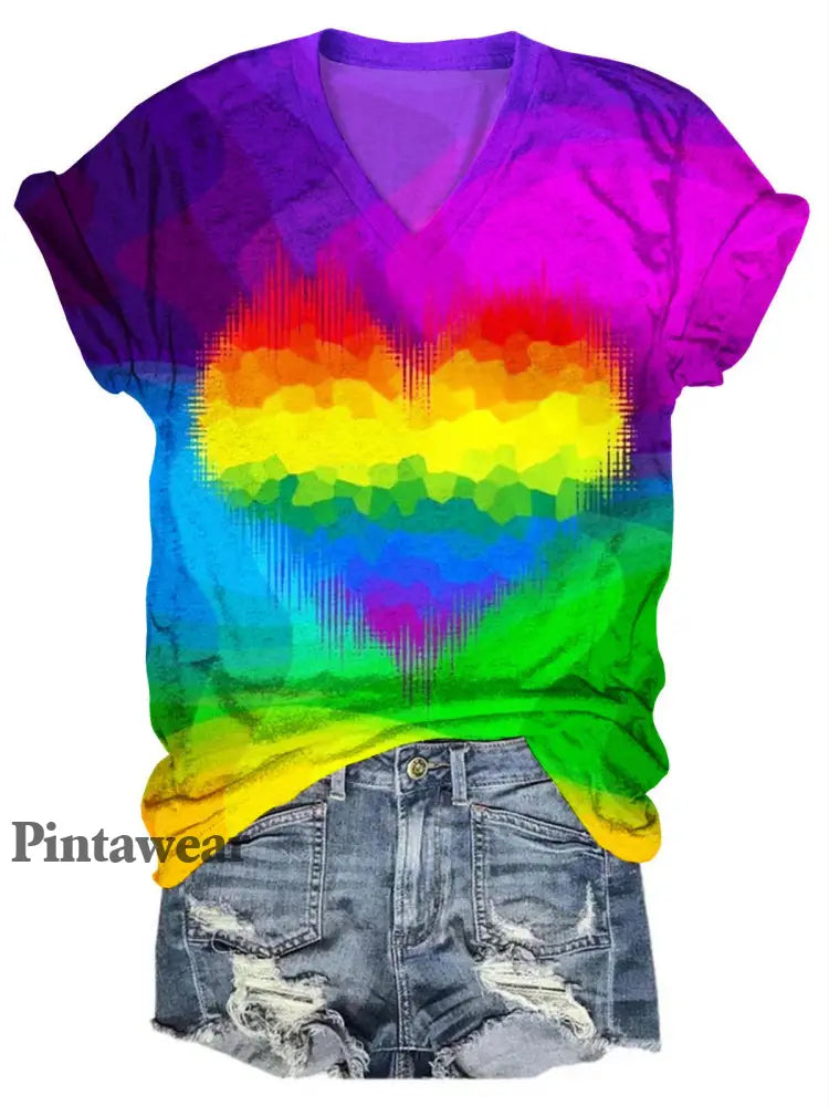 Colorful Hearts V Neck T-Shirt multicolor / S Día de San Valentín