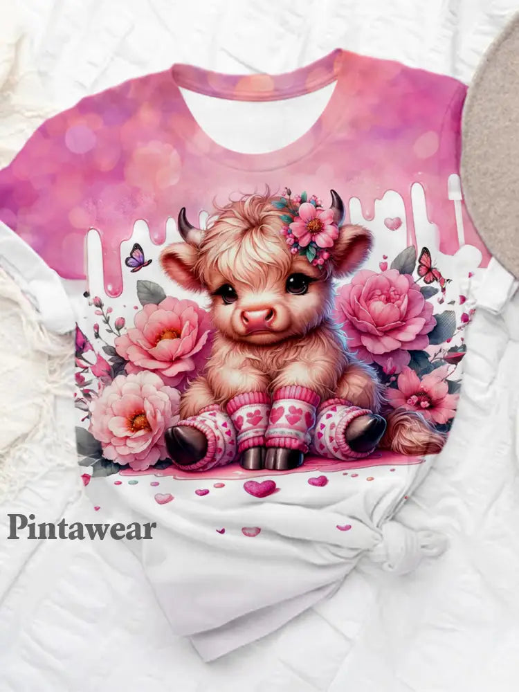Pink Floral Baby Highland Cow Crew Neck T-shirt Mixed Color / S Día de San Valentín