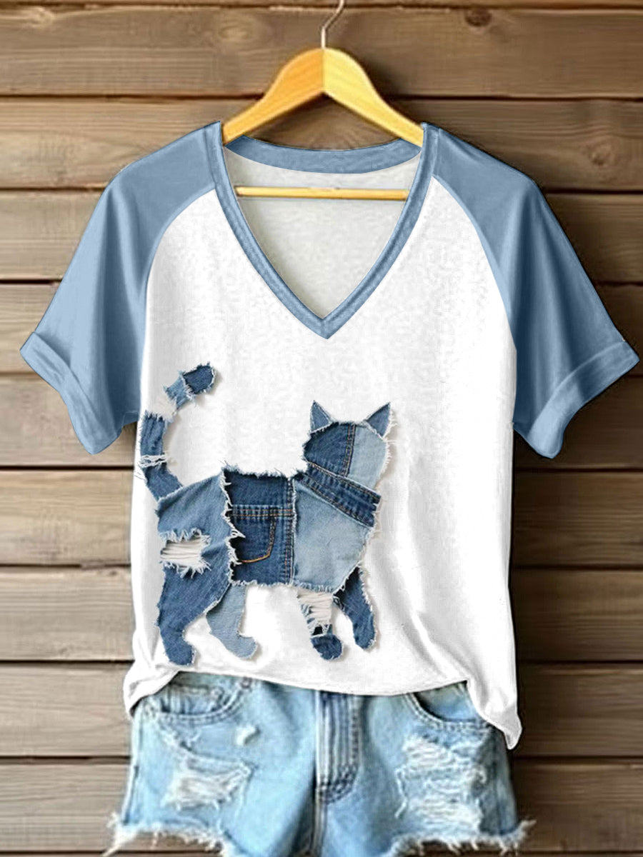 Camiseta linda del arte del remiendo del gato de las mujeres con cuello en V