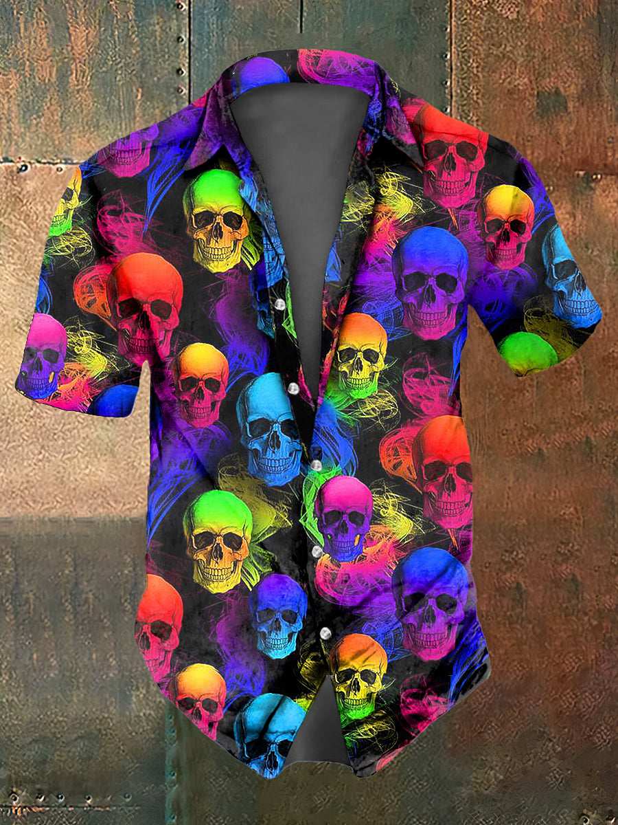 Camisa de manga corta casual con estampado de cráneo de color para hombre