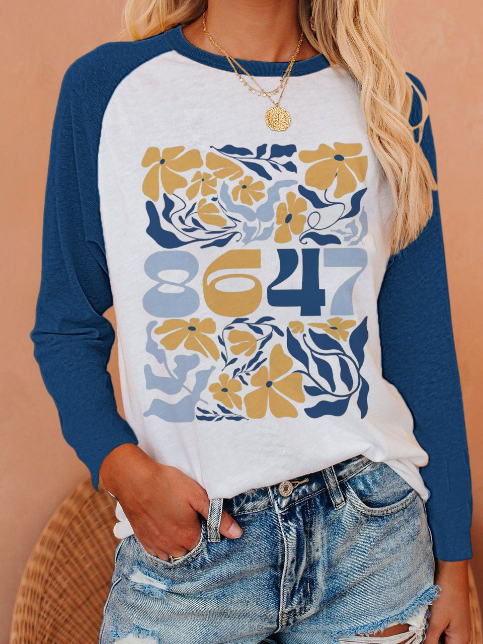 Camiseta de manga larga con estampado floral 8647 para mujer