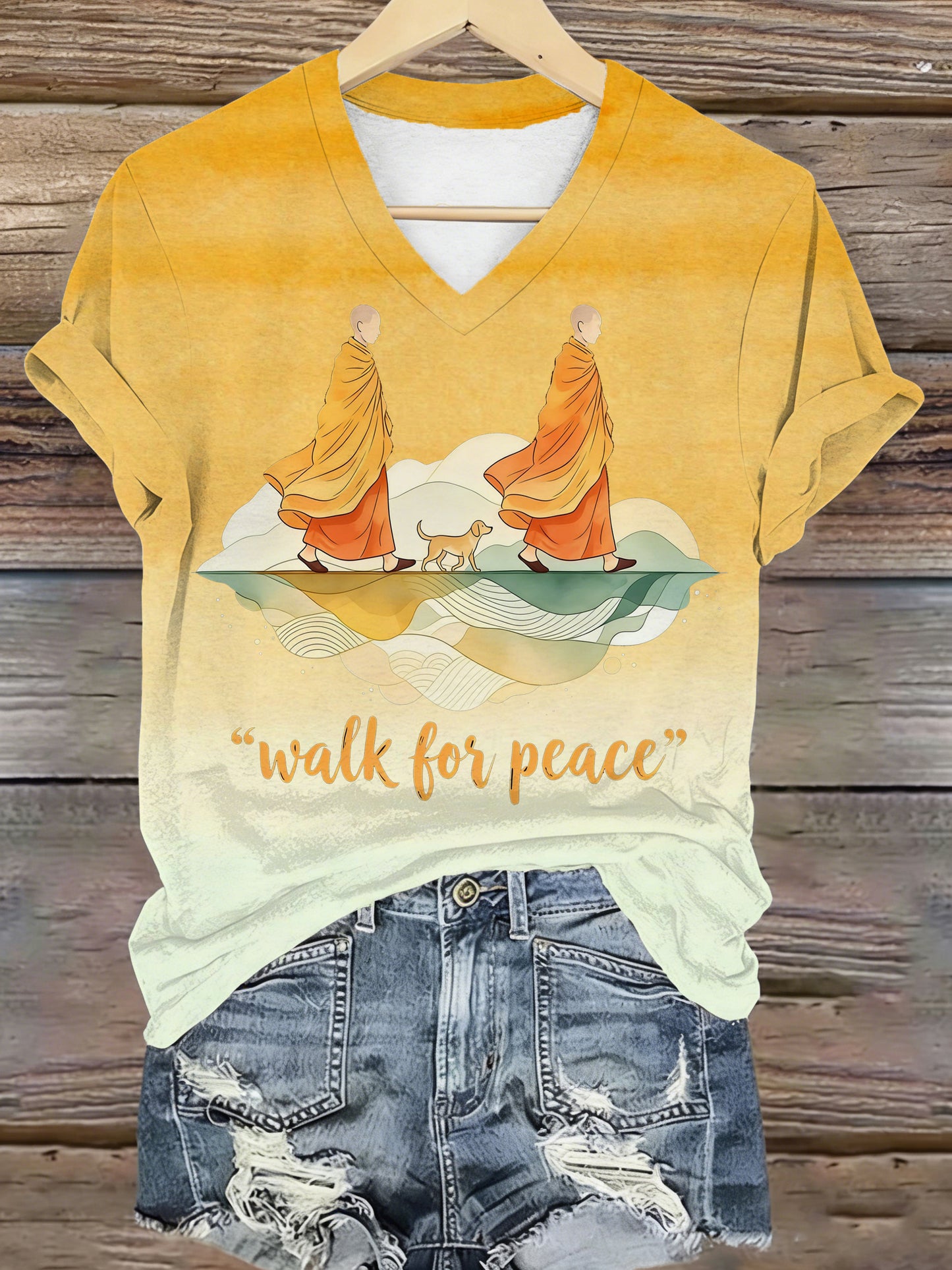 Camiseta cuello en V con estampado de elementos Walk For Peace para mujer