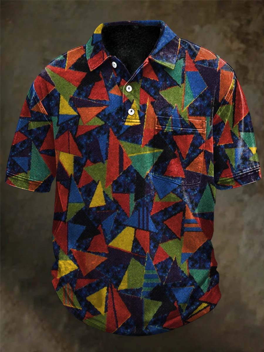 Polo de manga corta con estampado de bloques de color de triángulo
