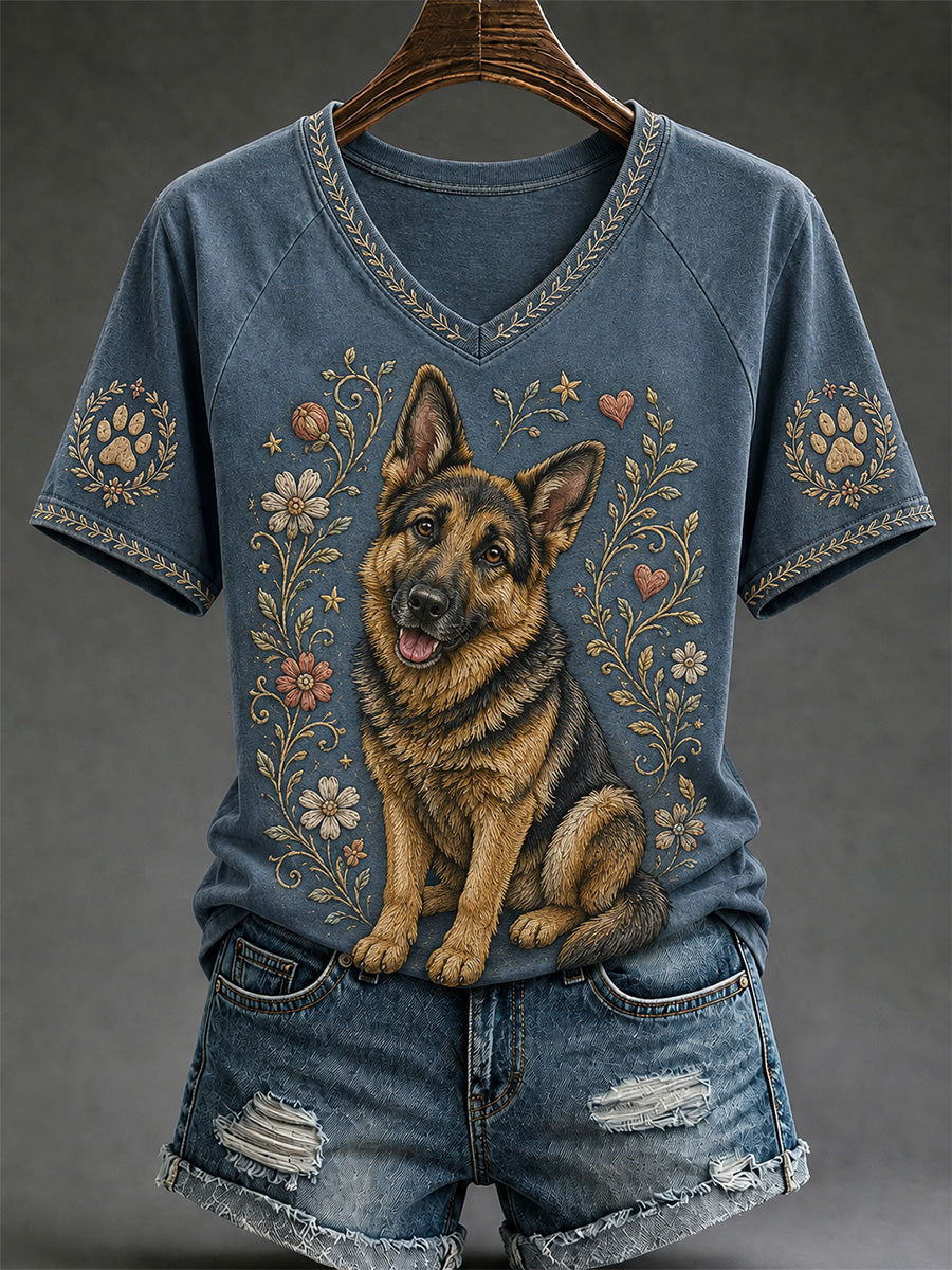 Camiseta casual con cuello en V estampado de perro retro para mujer