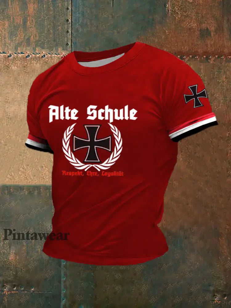 Camiseta de manga corta estampada Alte Schule para hombre Rojo / S