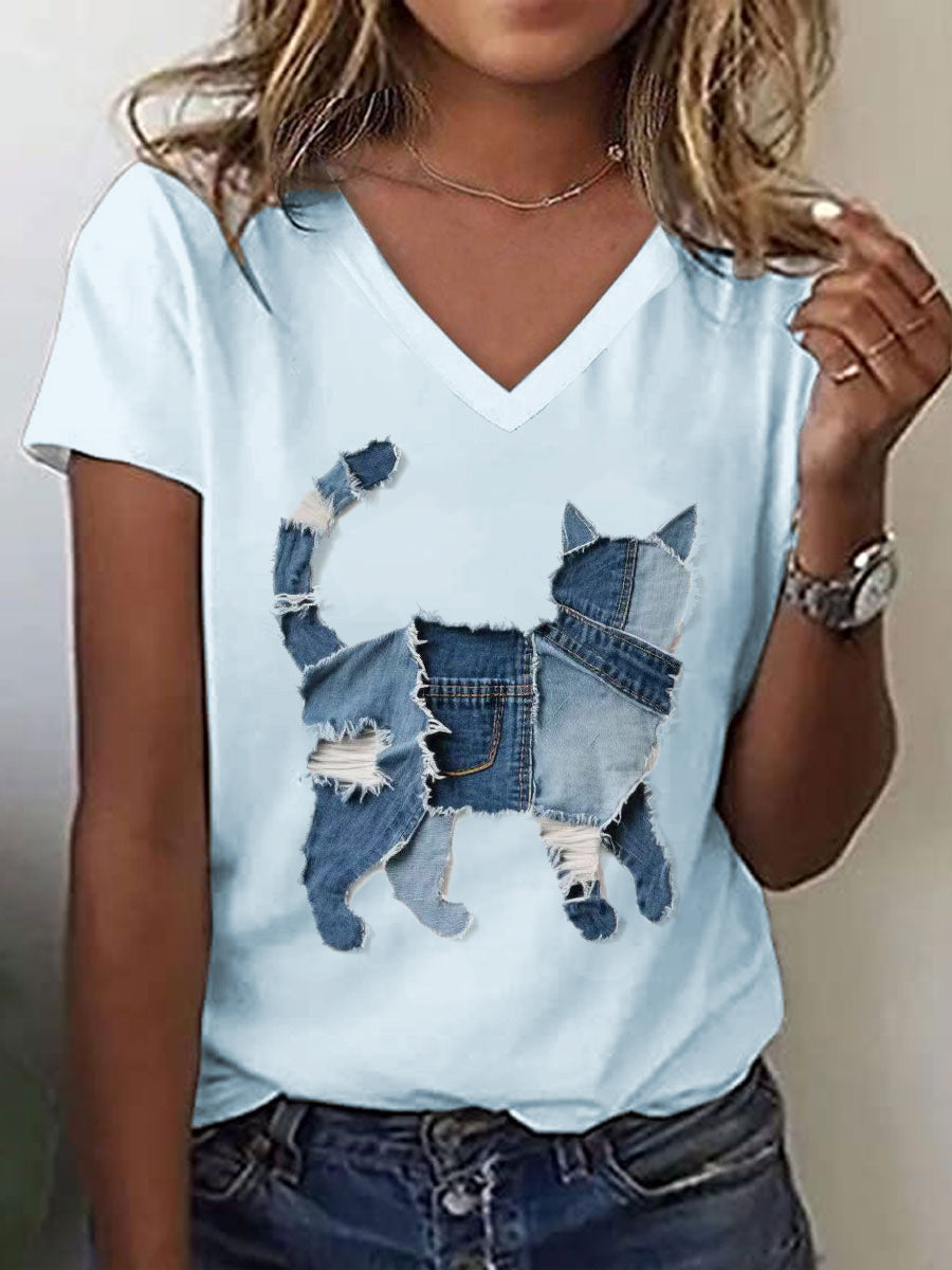 Camiseta con cuello en V lindo del arte del remiendo del patrón del gato de las mujeres