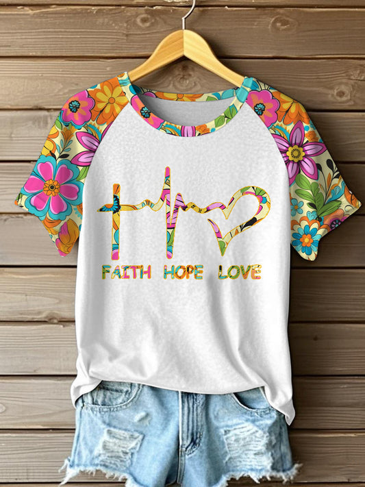 Camiseta casual con estampado floral Faith Hope Love para mujer