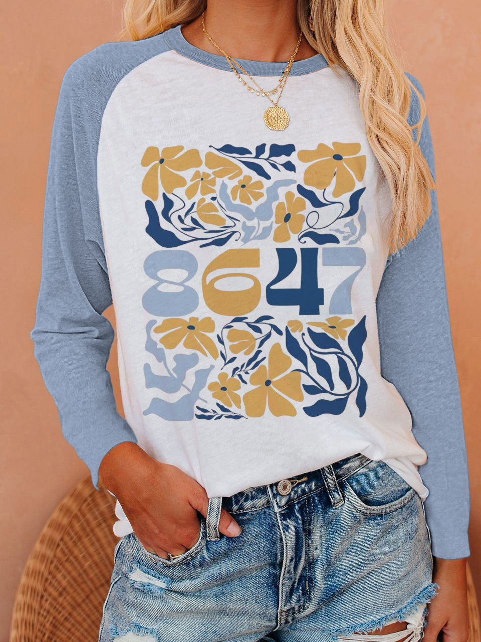 Camiseta de manga larga con estampado floral 8647 para mujer
