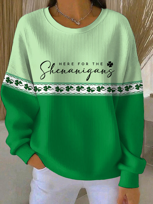 Día de San Patricio divertido de las mujeres aquí para el shamrocks de Shenanigans imprimir sudadera casual
