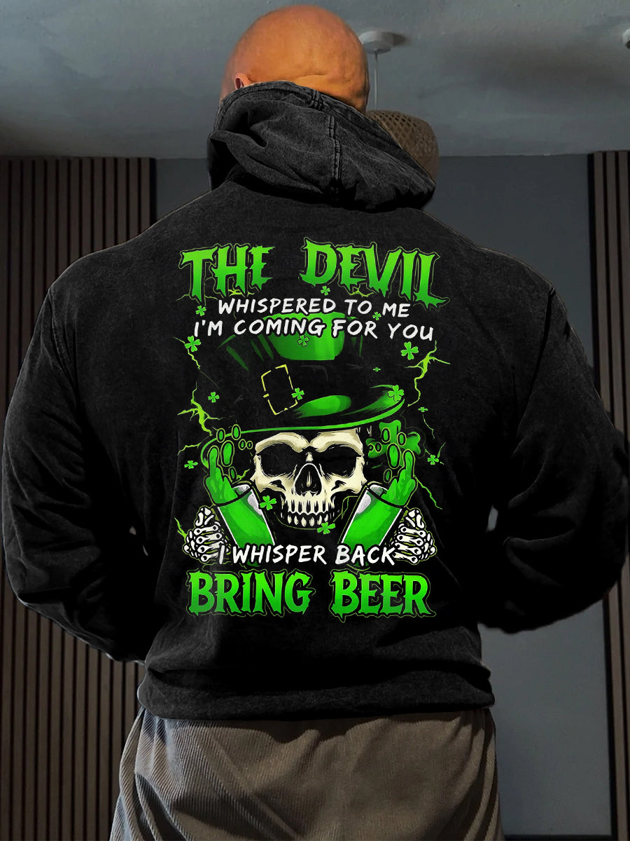 Hombres Funny St Patrick Day Skull I Whisper Back To Devil Bring Beer Print Sudadera con capucha casual