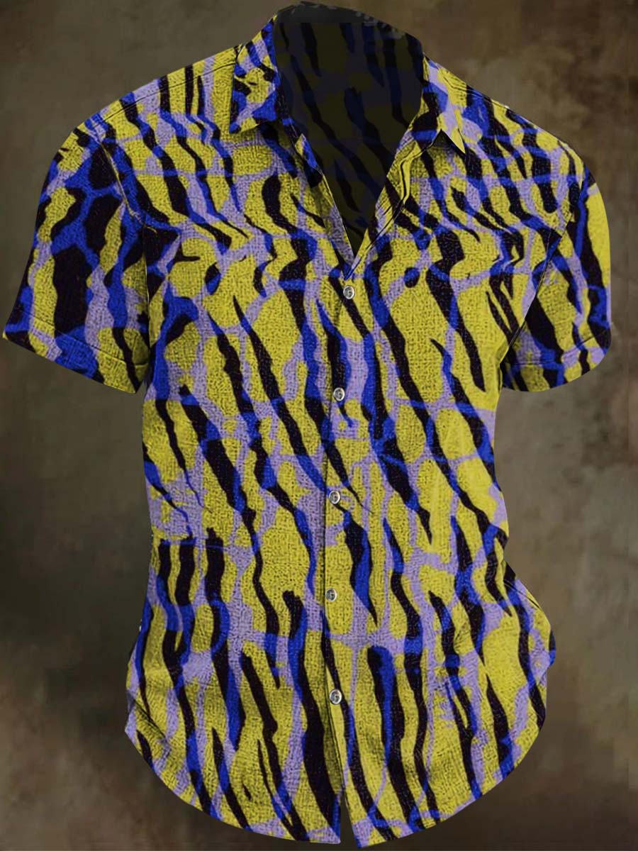 Camisa de manga corta casual de color de contraste con estampado de cebra