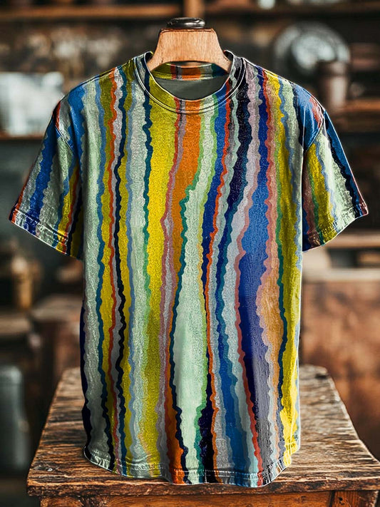 Camiseta de manga corta casual con estampado de rayas onduladas de arco iris