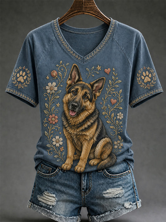 Camiseta casual con cuello en V estampado de perro retro para mujer