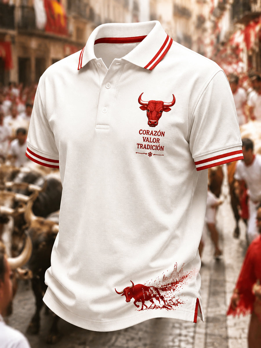 Polo casual de manga corta para hombre con estampado del encierro de toros en España.